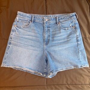 American Eagle Highest Rise Baggy Denim Short - Stretch